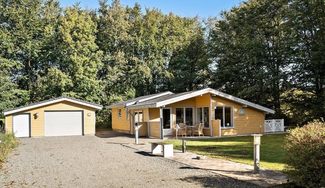 Amazing home in Toftlund with WiFi