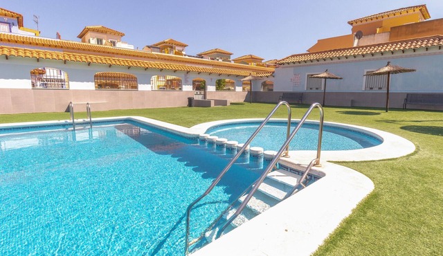 Amazing home in Torrevieja with WiFi