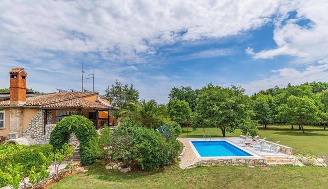 Amazing home in Valtura