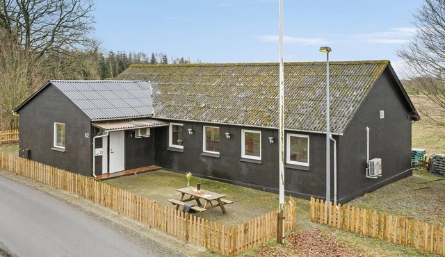 Amazing home in Vandel with Wi-Fi