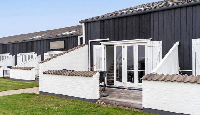 Amazing home in Vestervig with sauna