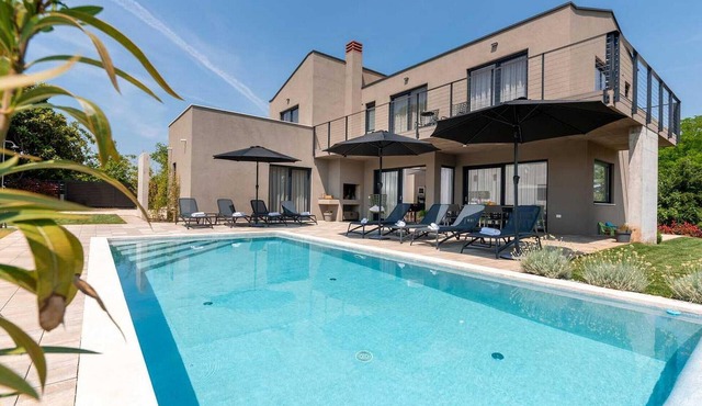 Amazing home in Visnjan