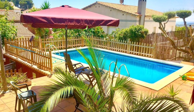 AMAZING HOUSE PRIVATE POOL HUGE GARDEN!