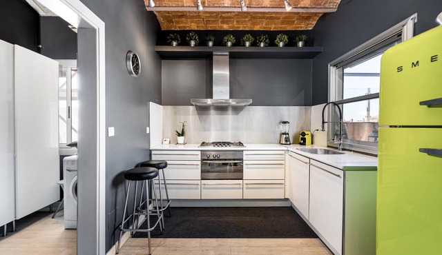Amazing jewel, high quality furniture and central location with 2 terraces