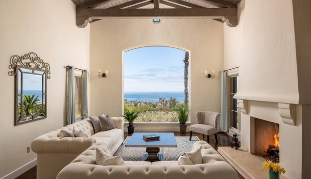 Amazing La Jolla Views with Pool & Spa!