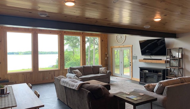 Amazing Lake Home in Baxter. Minutes to the golf courses and area attractions
