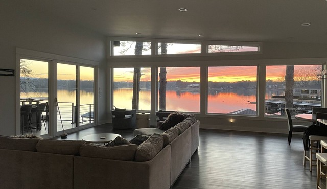 Amazing Lake Home right on the water with breathtaking views!