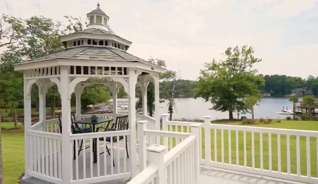 Amazing lake house on Lake Murray, Columbia w/private dock, outdoor kitchen.