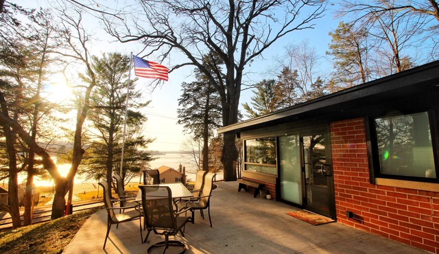 Amazing Lake Wisconsin Views! Newly Remodeled Cottage with Modern Amenities!