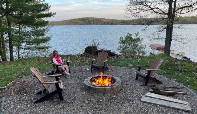 Amazing Lakefront Getaway!