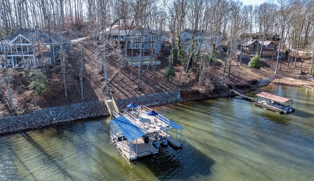 AMAZING LAKEVIEWS! Beautifully decorated 4 bdm waterfront home with 2-story dock
