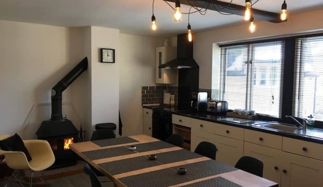 “Amazing large apartment” @ NO4 HIGH STREET