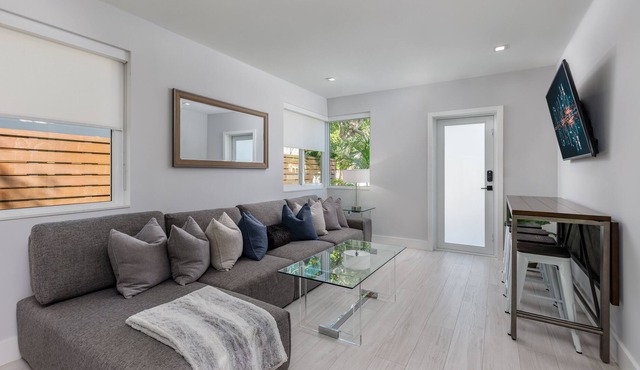Amazing las olas bungalow