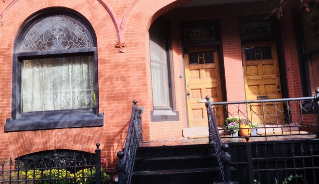 Amazing Lincoln Park Rowhouse - Perfect for Groups, Reunions and Cubs Games!