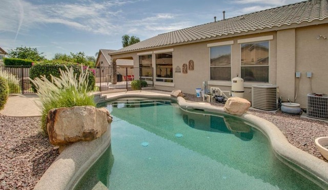 Amazing Litchfield 4 Bdrm wSparkling Pool