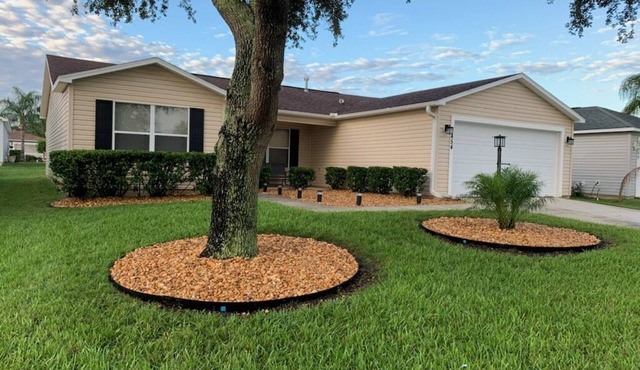 AMAZING LOCATION! 3 bdrm , WiFi, Cable, Gas Golf Cart
