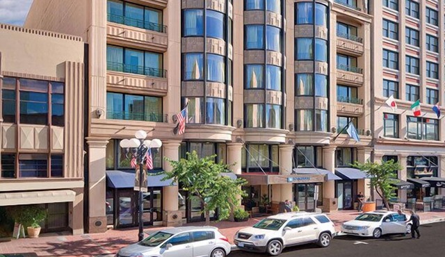 Amazing Location right in Downtown Gaslamp District