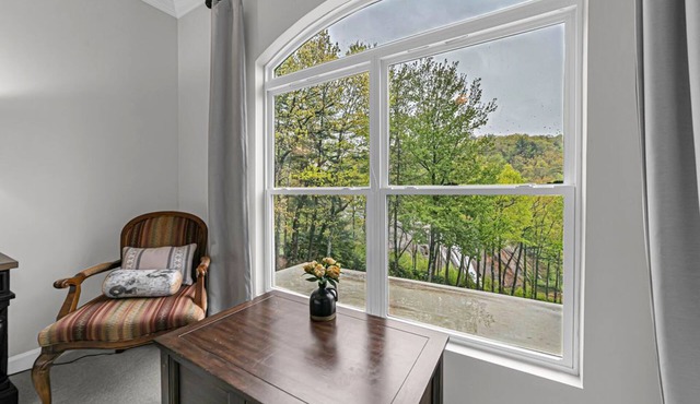 AMAZING MOUNTAIN FALLS RETREAT 3BR/2