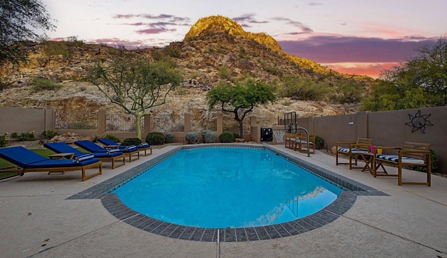 Amazing Mountain View! Heated Saltwater Pool, King Beds, Pool Table
