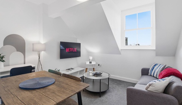 Amazing New Loft Apartment Ideally Located