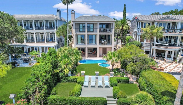 AMAZING Ocean Views! Fabulous Property, Heated Pool and Spa, Walk to Village