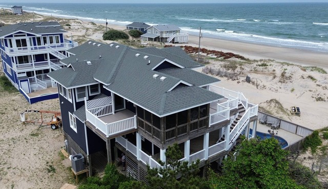 Amazing Ocean Views, pool table,14x28 pool, hot tub, 4x4 beach