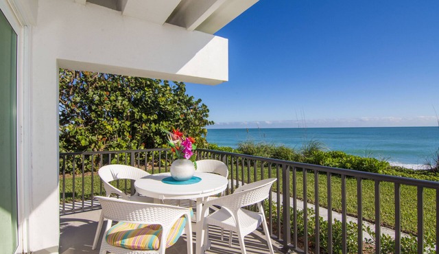 Amazing Ocean Views ! Gorgeous Sunrises! New appliances! Places to go!