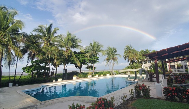 Amazing Oceanfront Tropical Escape