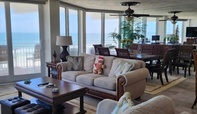Amazing Oceanfront 3BR/3BA Condo with Incredible Views! 5 Star Luxury!