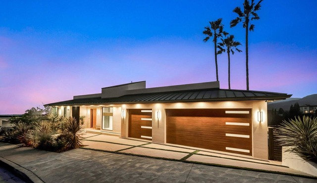 Amazing Palisades contemporary masterpiece!
