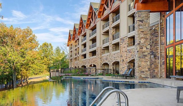 Amazing Paradise Point Resort in Hollister!