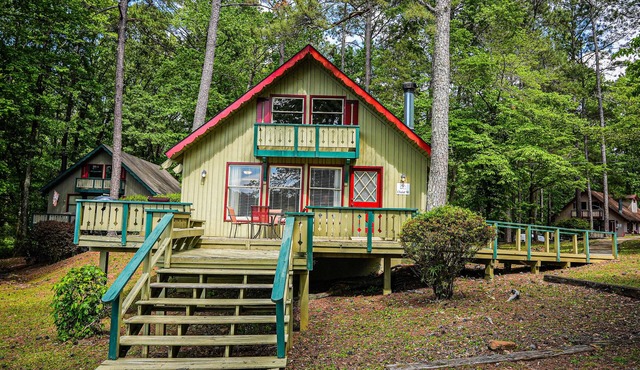 Amazing pet friendly chalet with perfect view of Lake Innsbruck