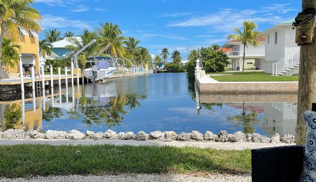 Amazing Pool & Canal Ground Level Home, Ocean access