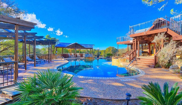 Amazing Ranch Sleeps 42 Plus! Located On 75 Acres With A Pool And Barn