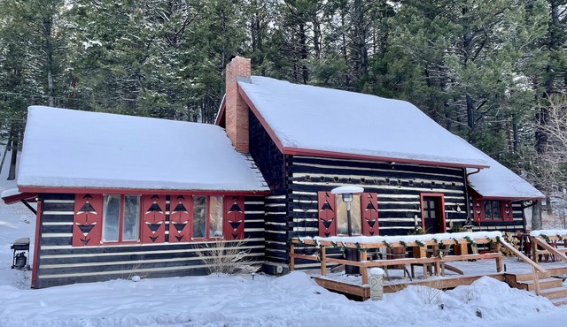 “Amazing”! “Relaxing and Peaceful” Cabin. "A Montana Treasure"!