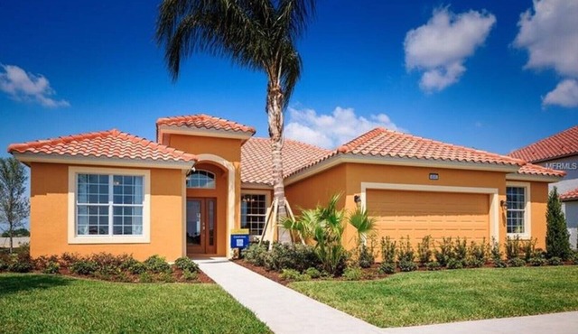 Amazing Resort Home Minutes From Disney. .Private home