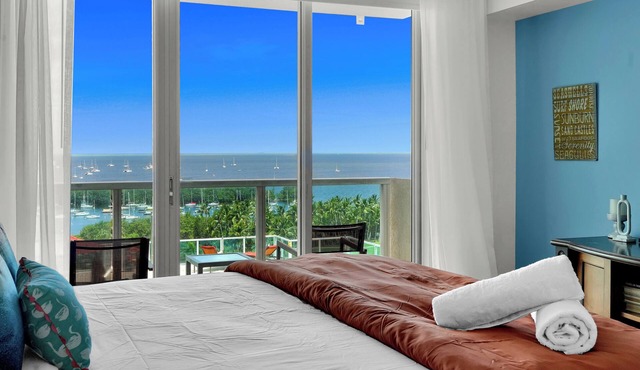 Amazing SEA VIEW Studio