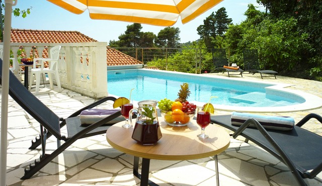AMAZING SEA-VIEW VILLA WITH OUTDOOR PRIVATE POOL
