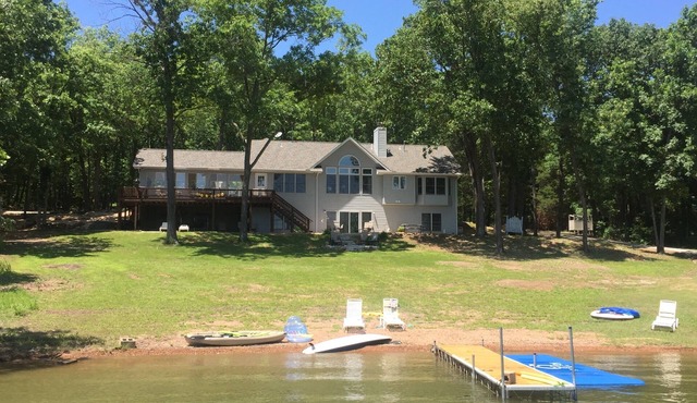 Amazing Secluded and Private 4500 sf 5 BR 4 BA lake Cove