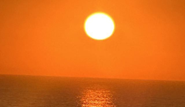 Amazing Sunset Beach Condo