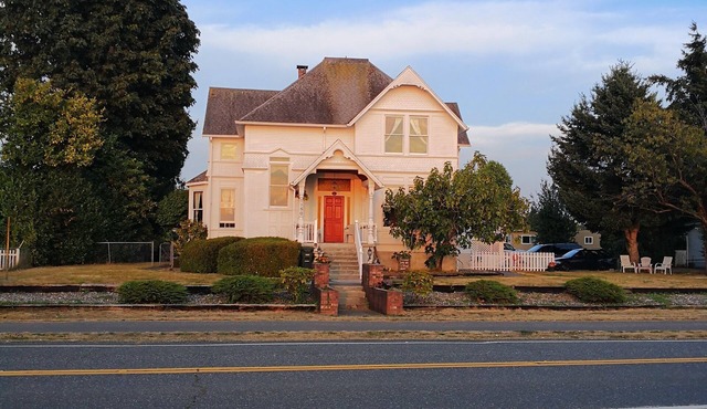 Amazing sunset in front of historic house