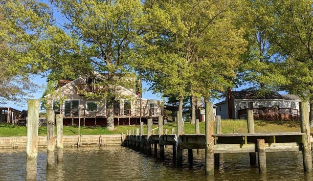 Amazing Sunsets in Jackson Creek Waterfront Home