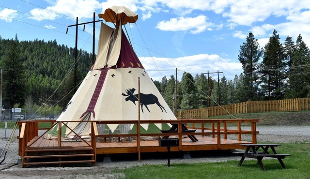 Amazing Tipi Rental for the Perfect Camping Getaway in Republic, Washington