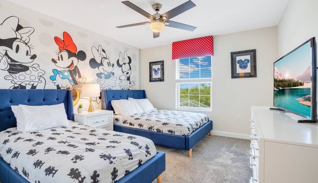 Amazing Townhouse 4Bed/3Bath/Pool/18Min from Disney