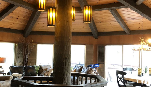 Amazing tree house with magical view!