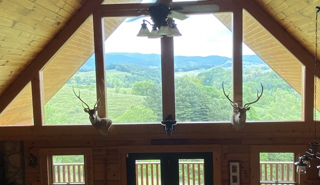 Amazing! Unobstructed Long-Range Mountain Views at 3700’ elevation with Hot Tub