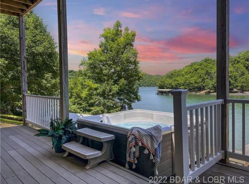 Amazing Vacation Home on the 56 MM, Dock, Water Toys, Fire Pit, 5 bedrooms/5 baths