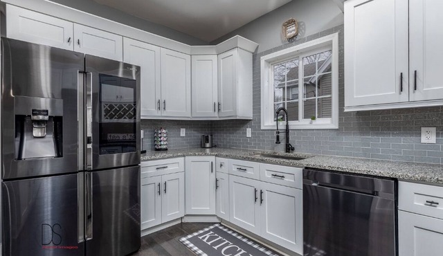 Amazing Victorian Home Located in Ottawa
