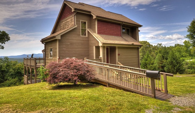Amazing View & Game Room, The Perfect Family Getaway W/Hot Tub
