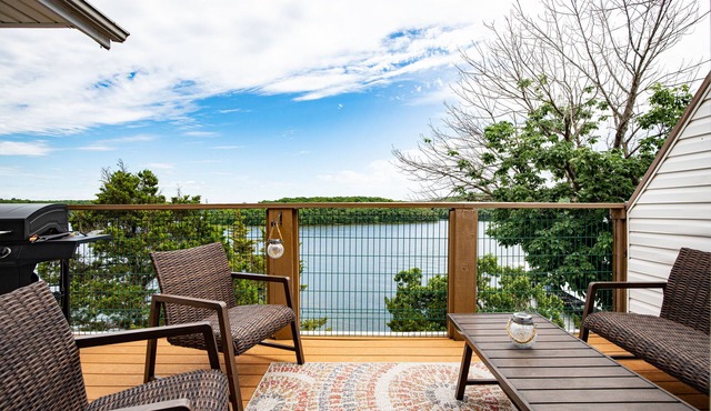 Amazing Views from Balcony, Loft & Gated Pool